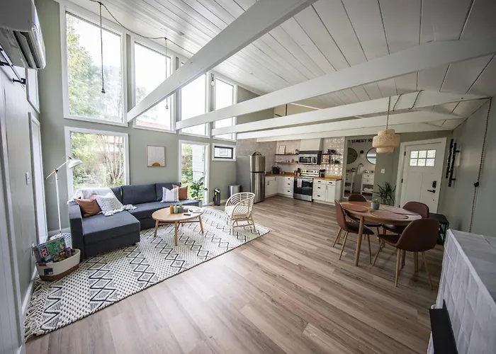 Unwind At This Modern Bethel Village Escape